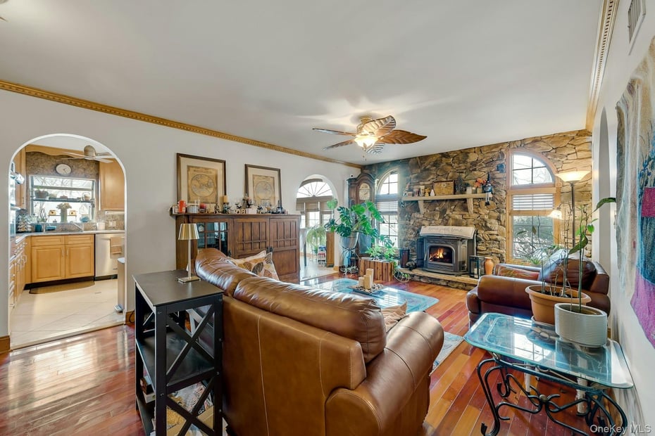 236 Valley Road Photo 10