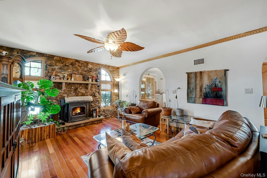 236 Valley Road Photo 11