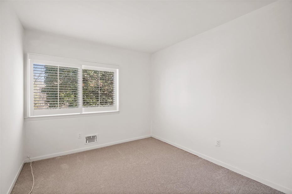 25 Barker Street  #205 Photo 11