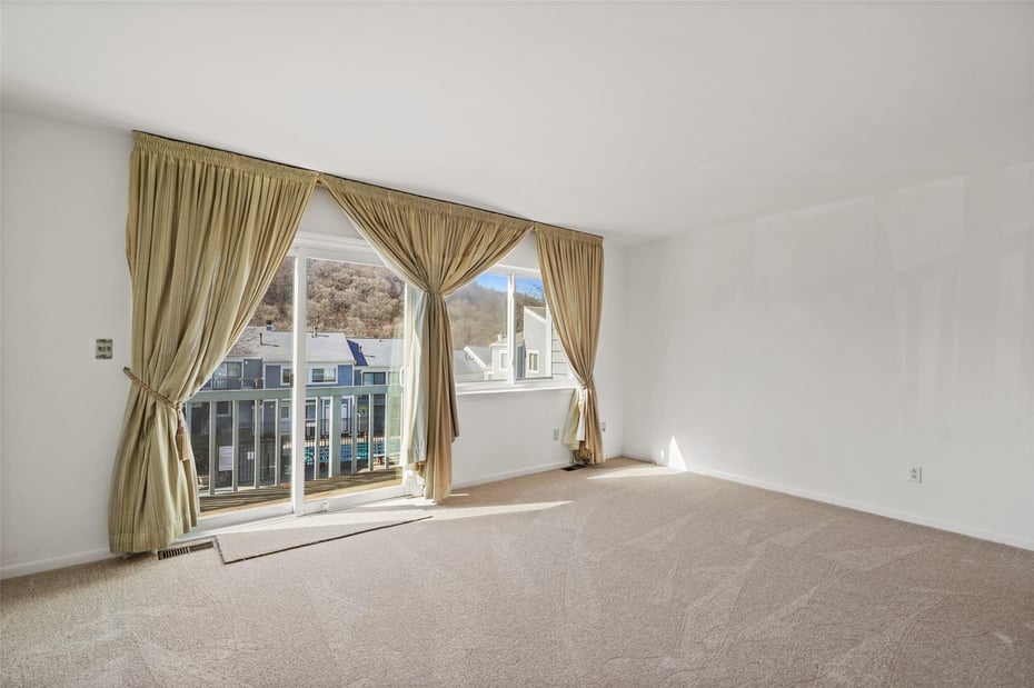 25 Barker Street  #205 Photo 14
