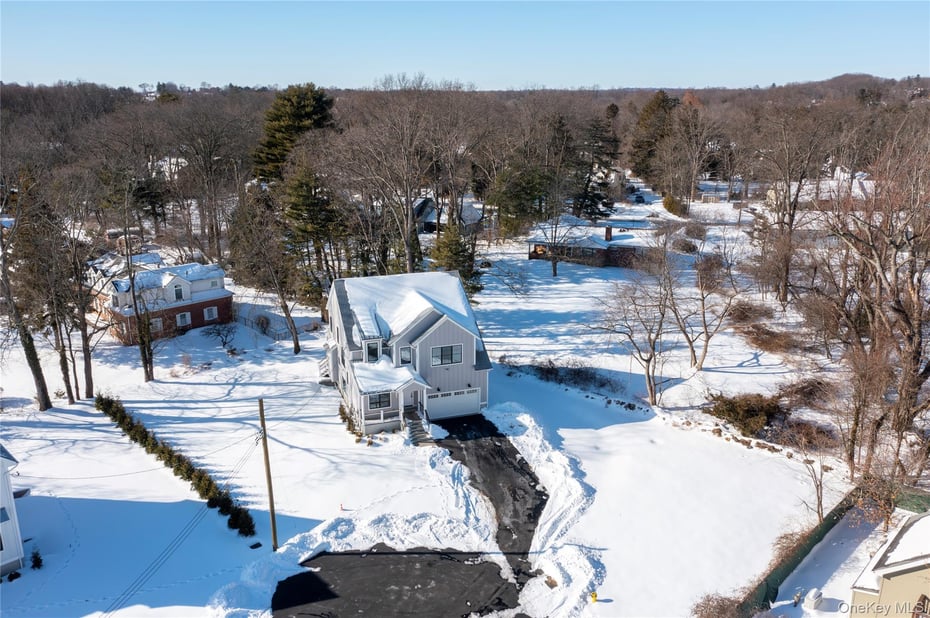 41 Betsy Brown Road Photo 2