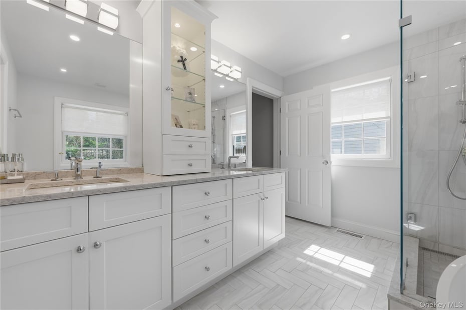 6 Spruce Hollow Photo 31