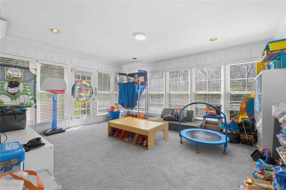 6 Spruce Hollow Photo 19