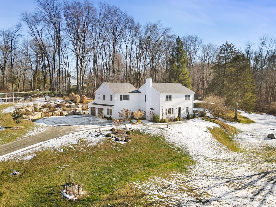 30 Schoolhouse Road Photo 1