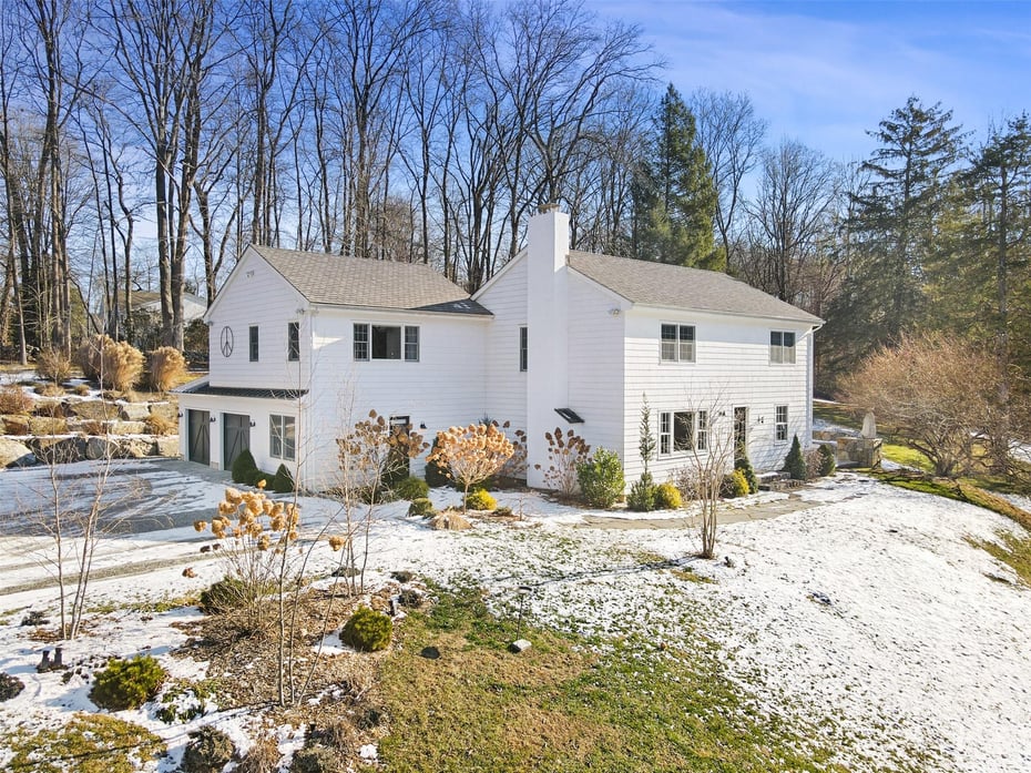 30 Schoolhouse Road Photo 2