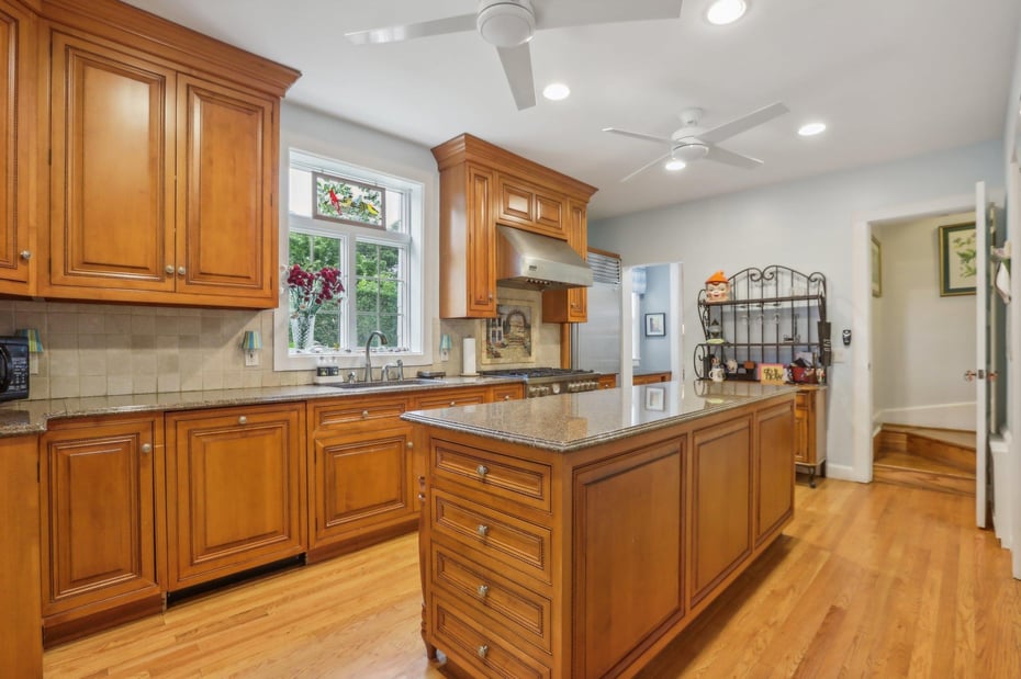 22 Clark Street Photo 12