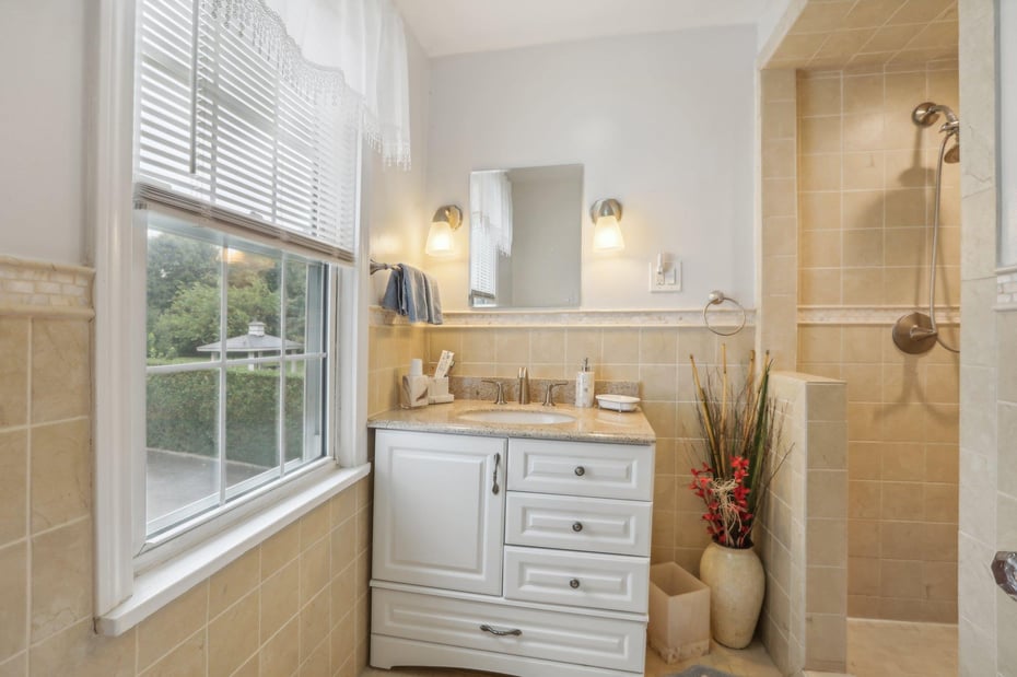 22 Clark Street Photo 23
