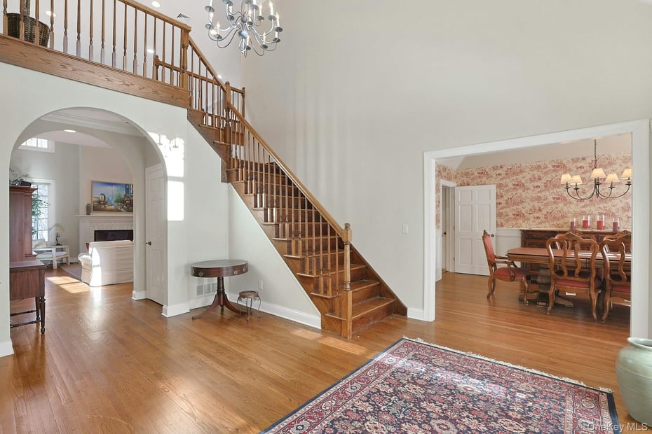 14 Pond Hollow Court Photo 3