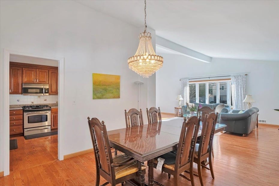 537 Scarsdale Road Photo 10