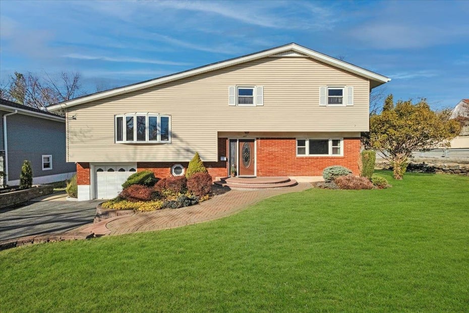 537 Scarsdale Road Photo 1