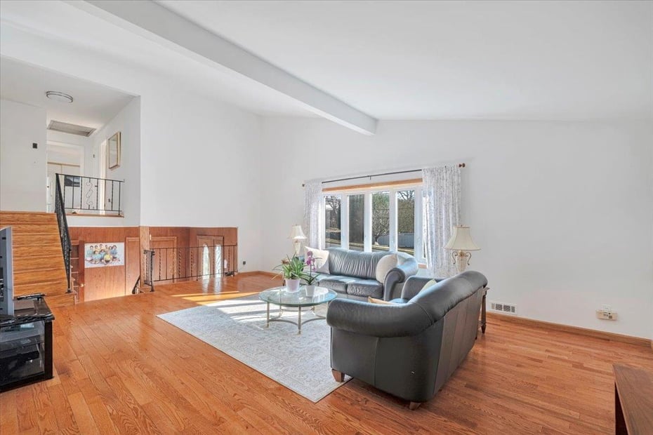 537 Scarsdale Road Photo 5