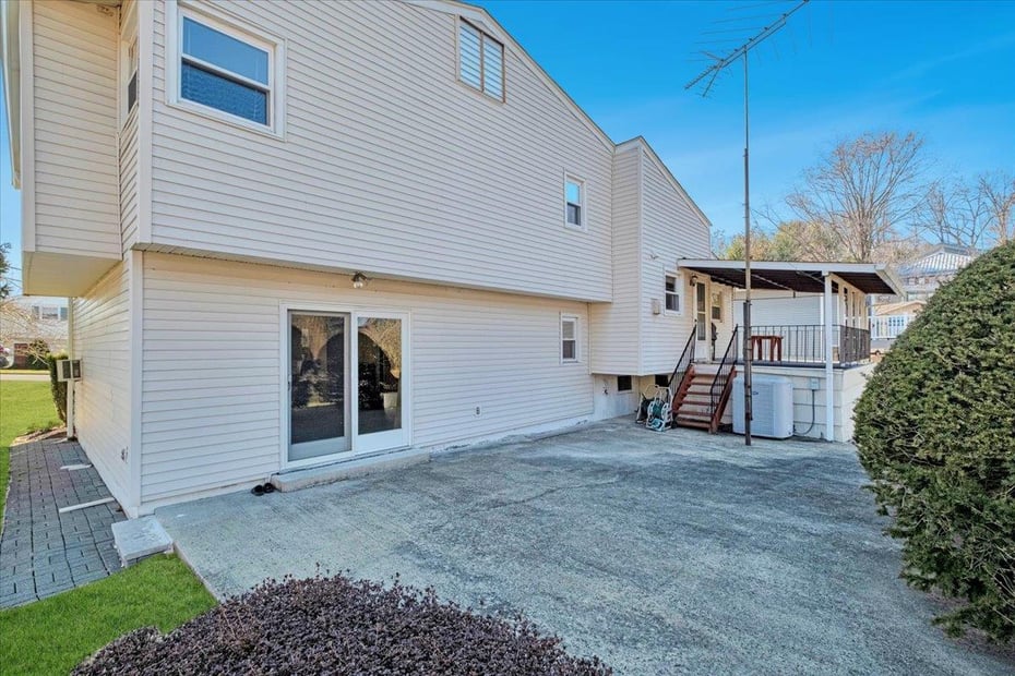 537 Scarsdale Road Photo 20
