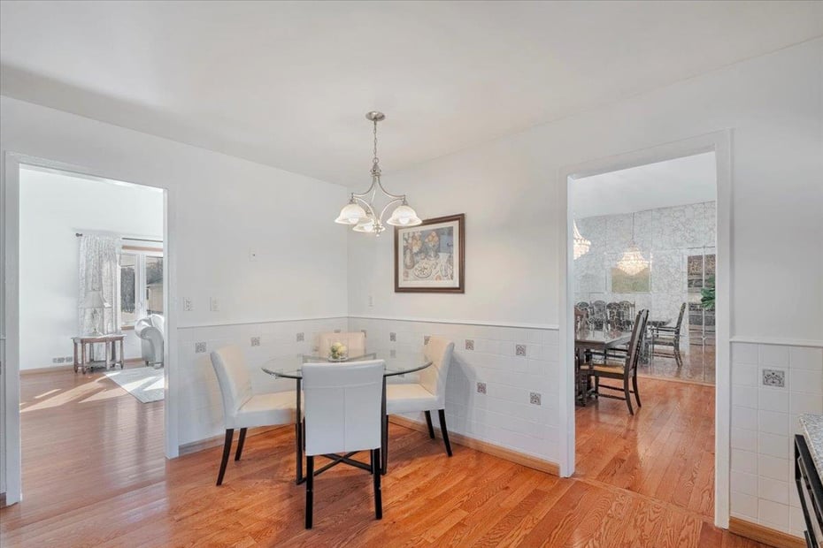 537 Scarsdale Road Photo 8