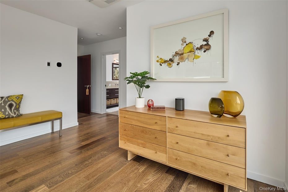 33 Ford Road Photo 31