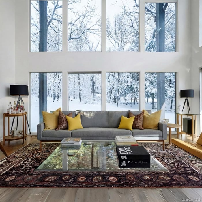 33 Ford Road Photo 8