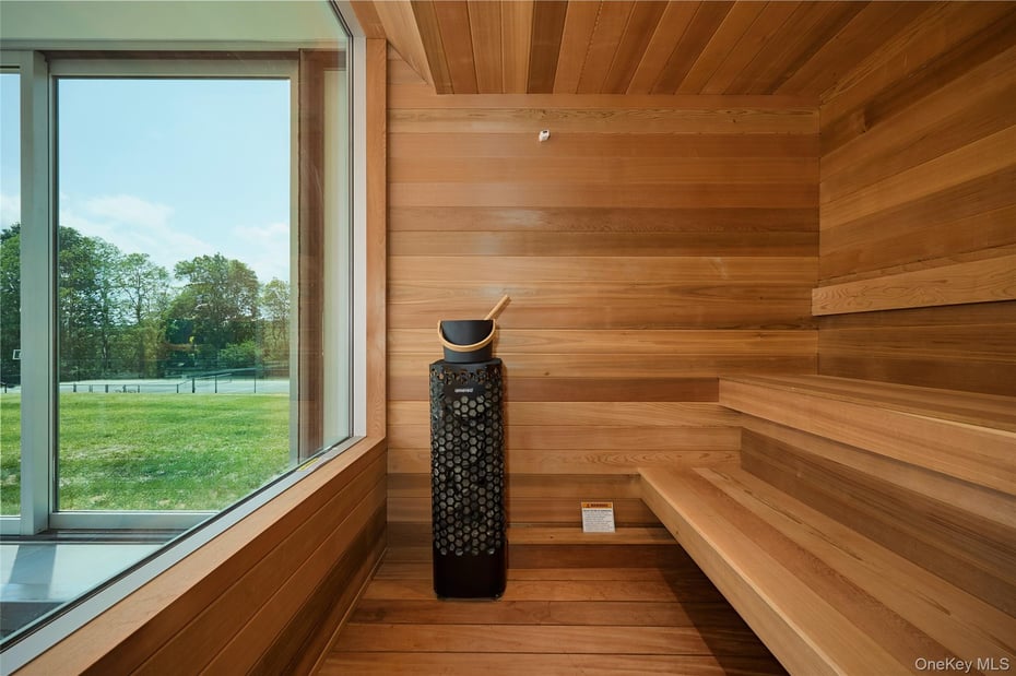 33 Ford Road Photo 19