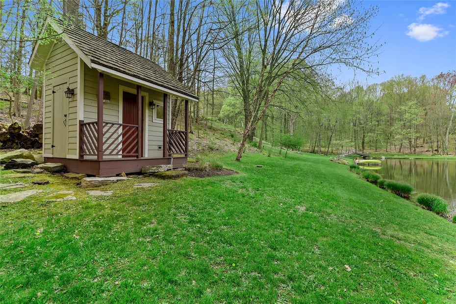 54 Old Stone Hill Road Photo 37