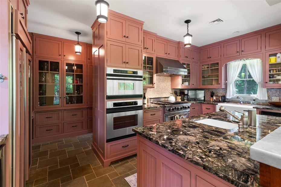 54 Old Stone Hill Road Photo 12