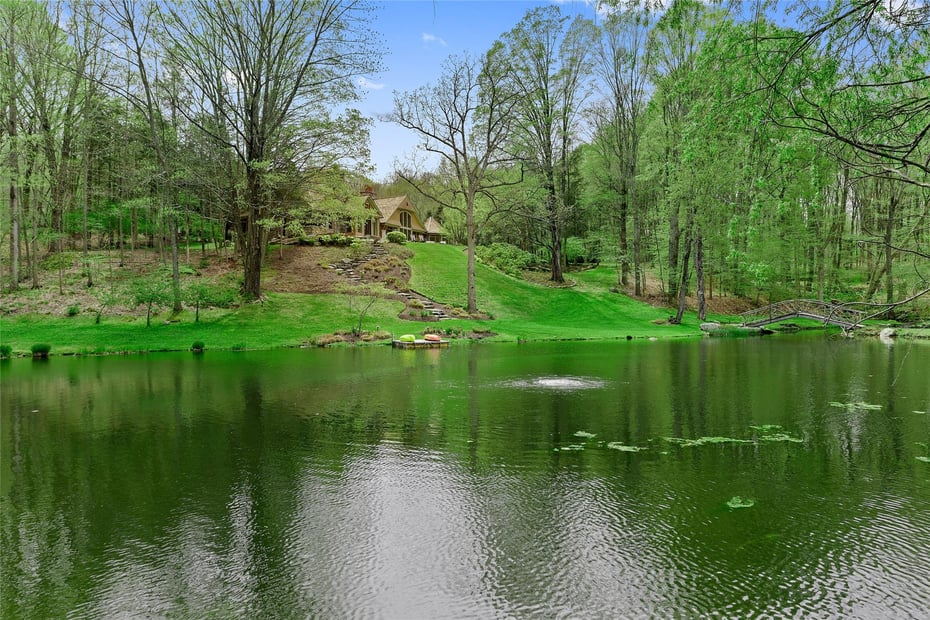 54 Old Stone Hill Road Photo 35