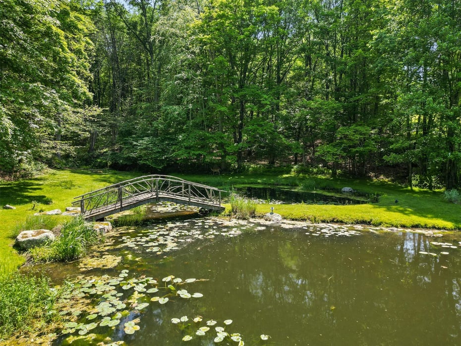 54 Old Stone Hill Road Photo 34