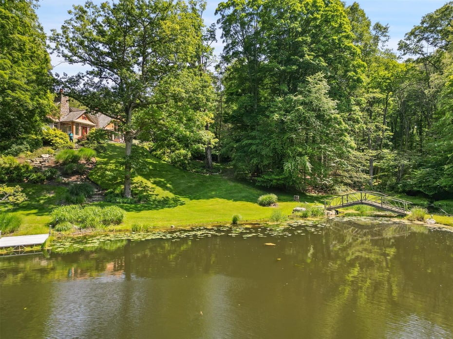 54 Old Stone Hill Road Photo 33