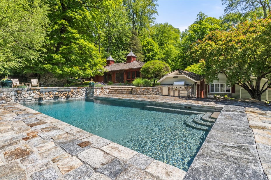 54 Old Stone Hill Road Photo 29