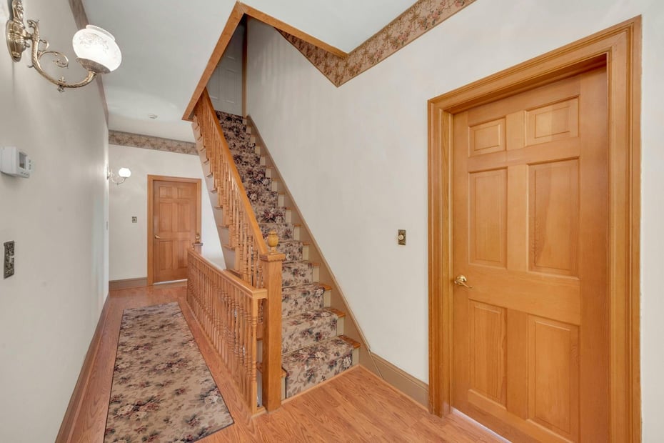64 Albemarle Place Photo 18