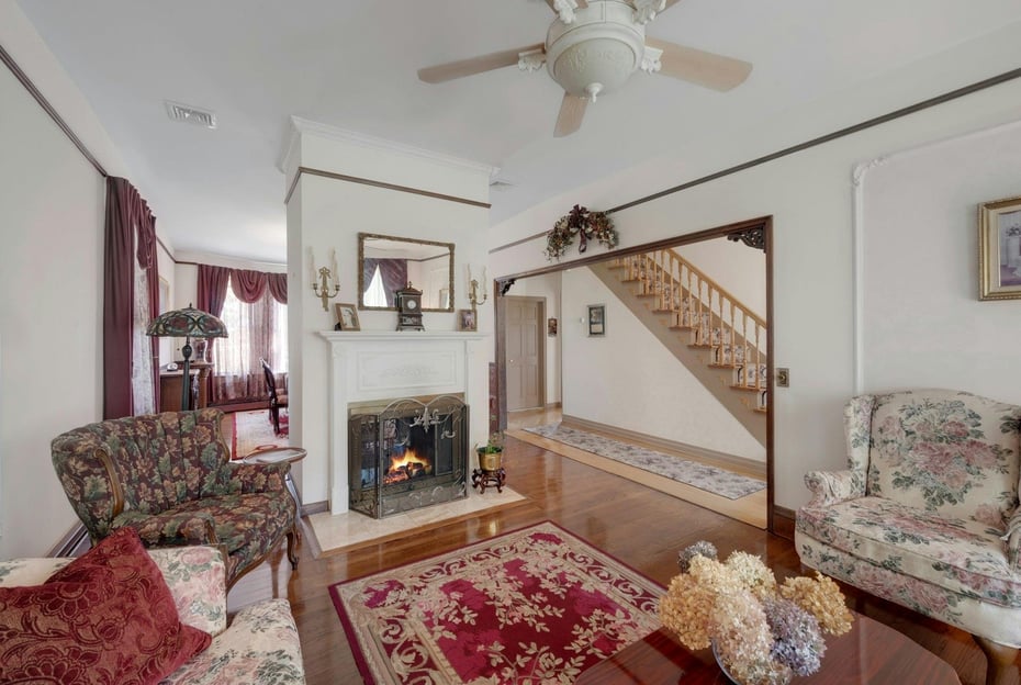 64 Albemarle Place Photo 9