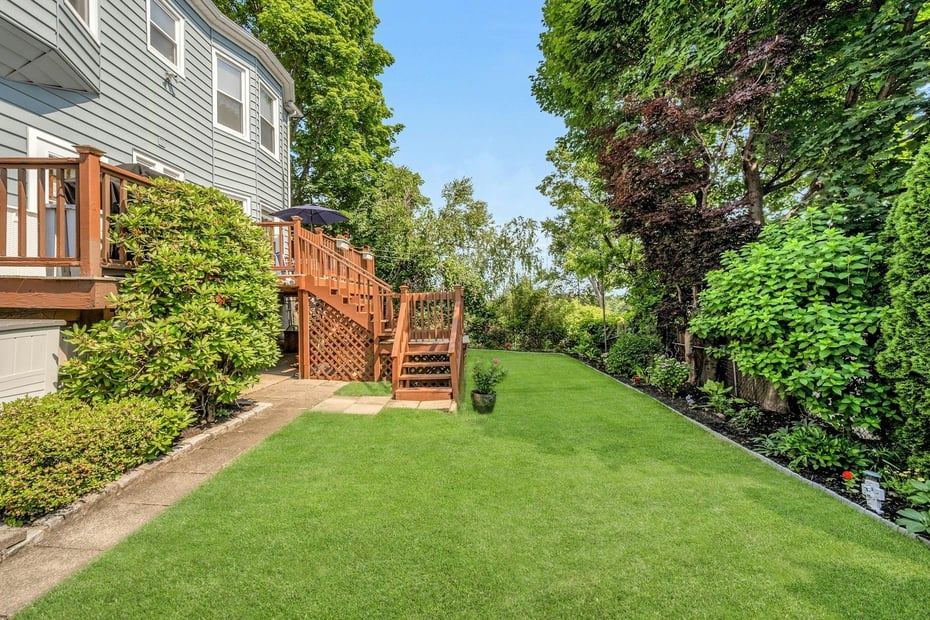 64 Albemarle Place Photo 46