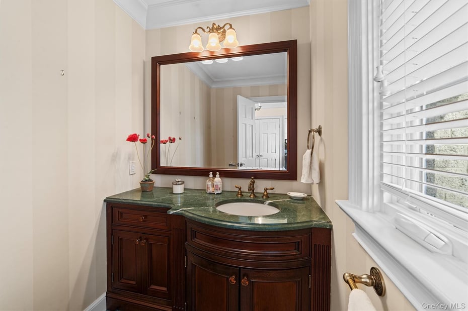 52 Oakledge Road Photo 18