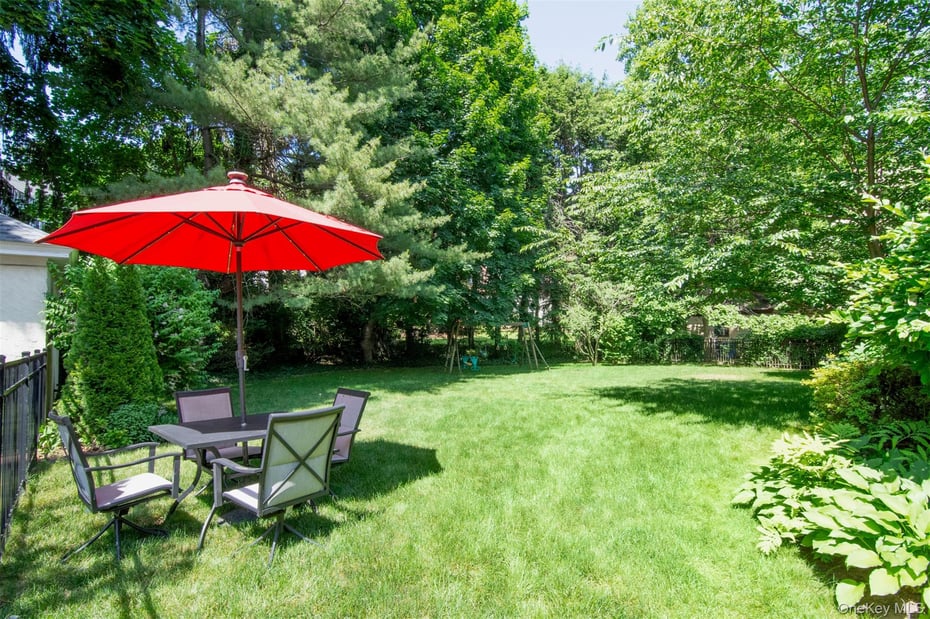 162 Ellison Avenue Photo 24