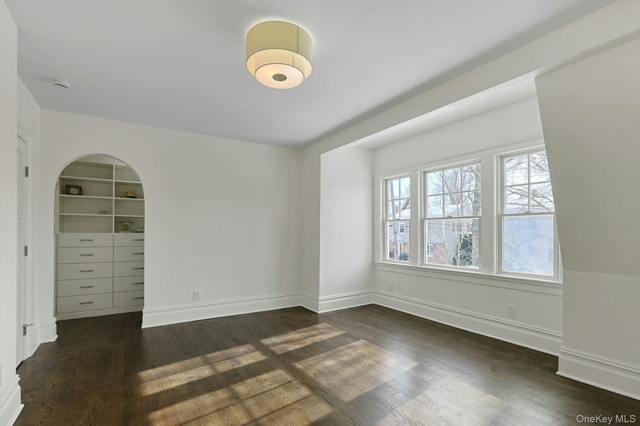 5 Henry Street Photo 16