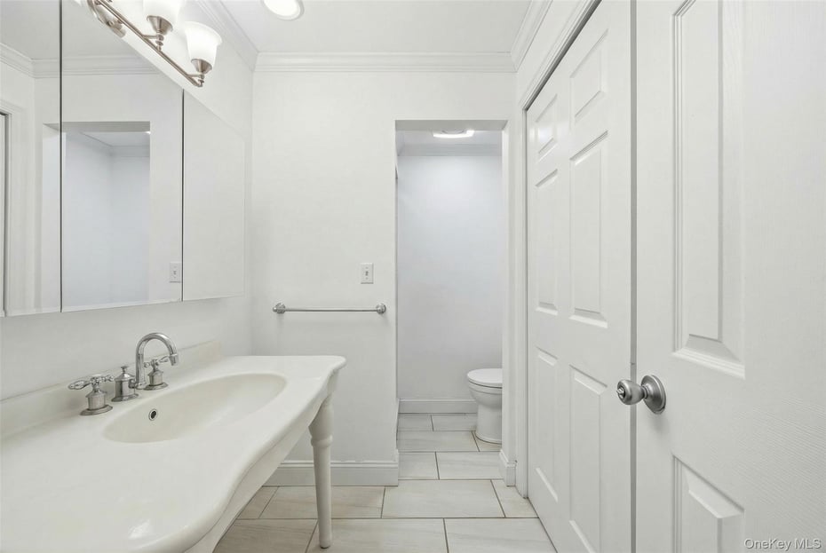 1005 Colony Drive Photo 20