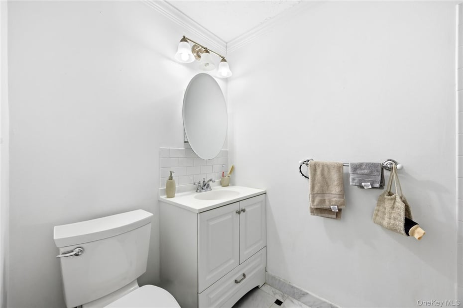 1005 Colony Drive Photo 21