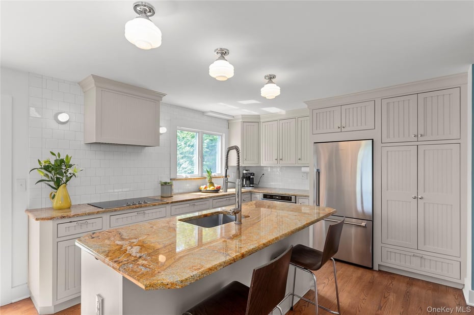 21 1st Avenue Photo 17