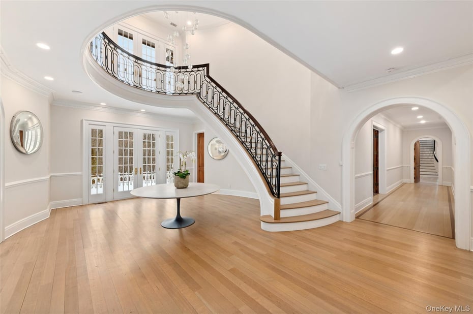 4 Cowdray Park Drive Photo 4