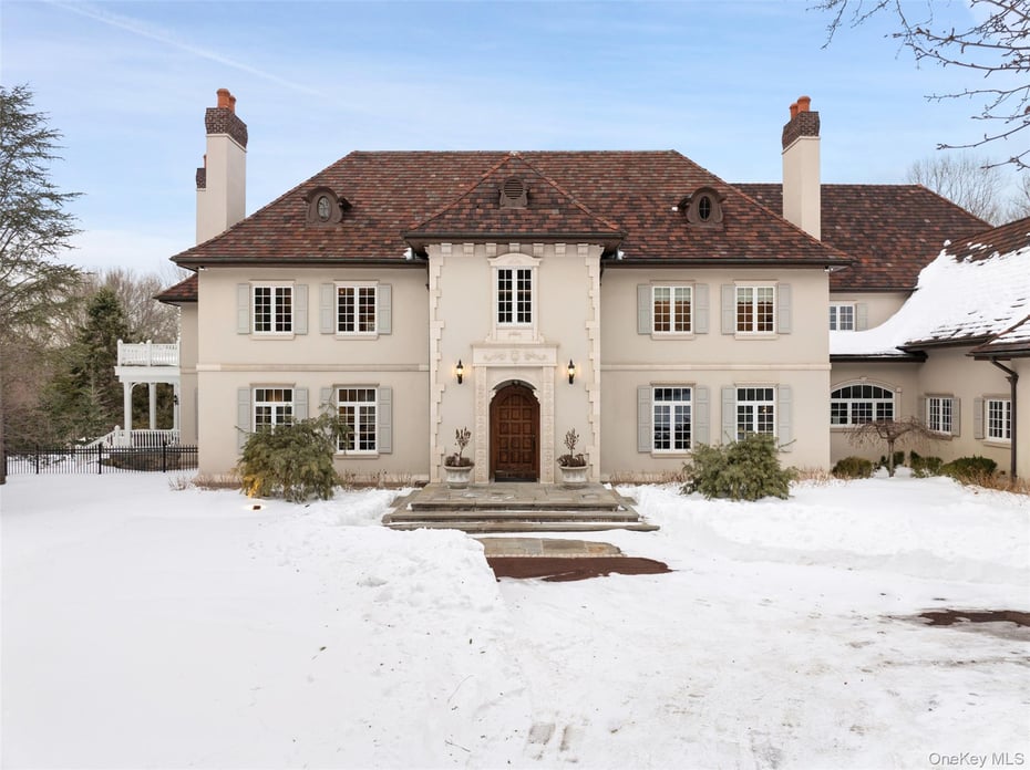 4 Cowdray Park Drive Photo 2