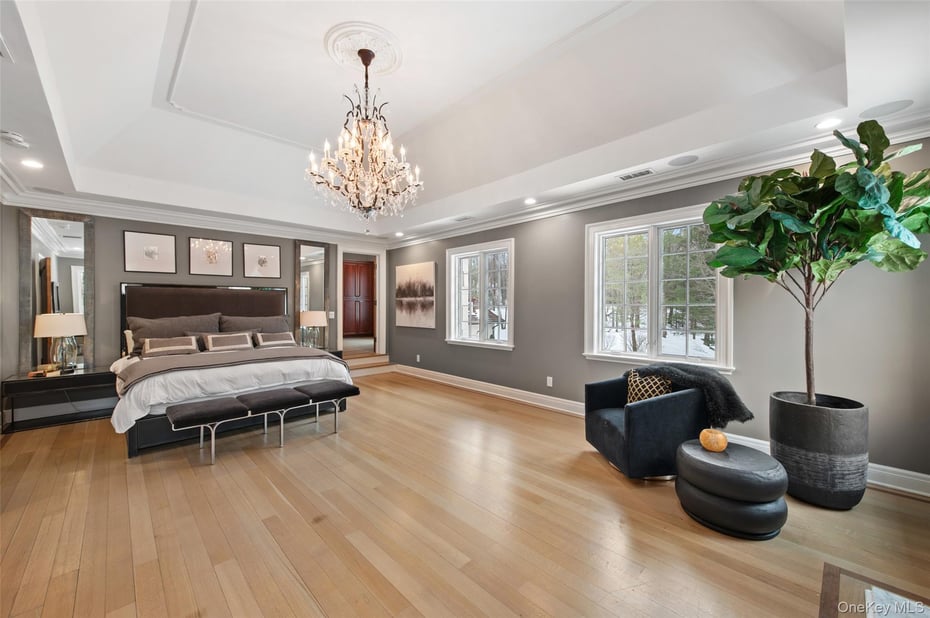 4 Cowdray Park Drive Photo 19