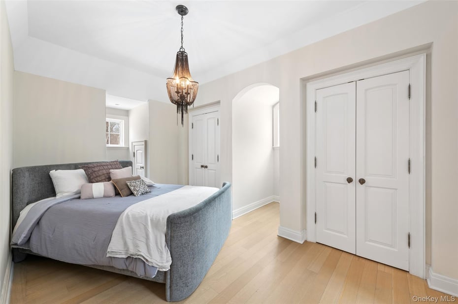 4 Cowdray Park Drive Photo 28