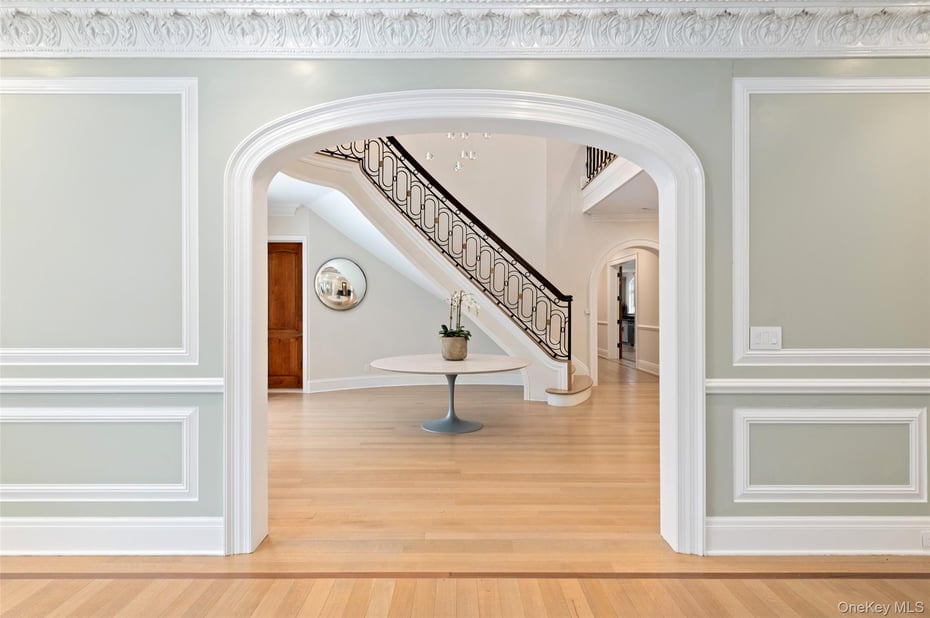 4 Cowdray Park Drive Photo 8