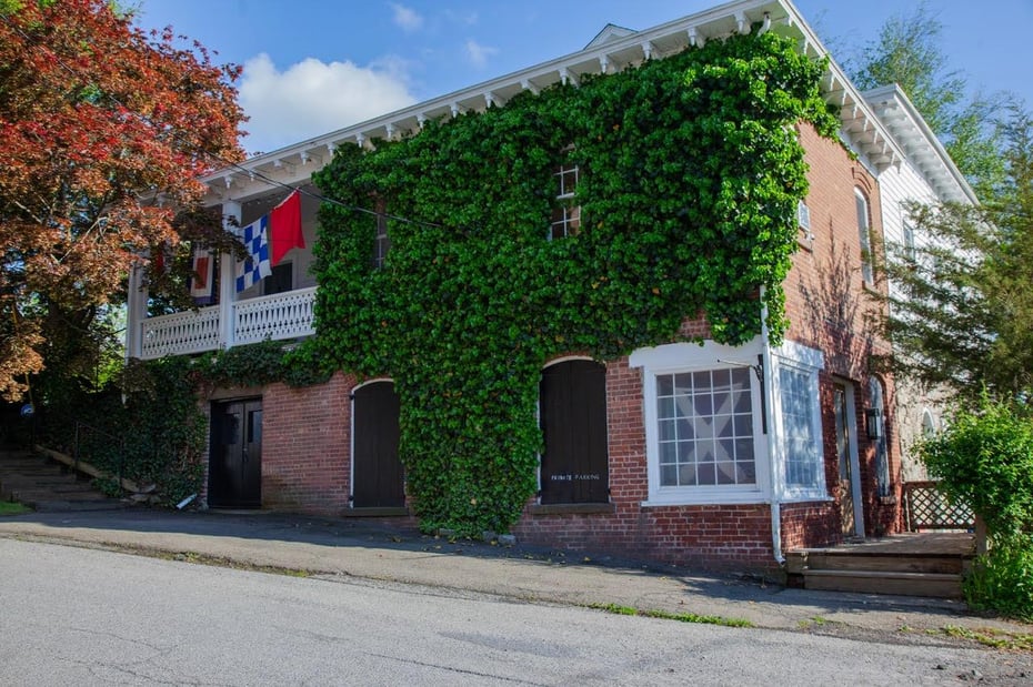 16 Point Street Photo 1