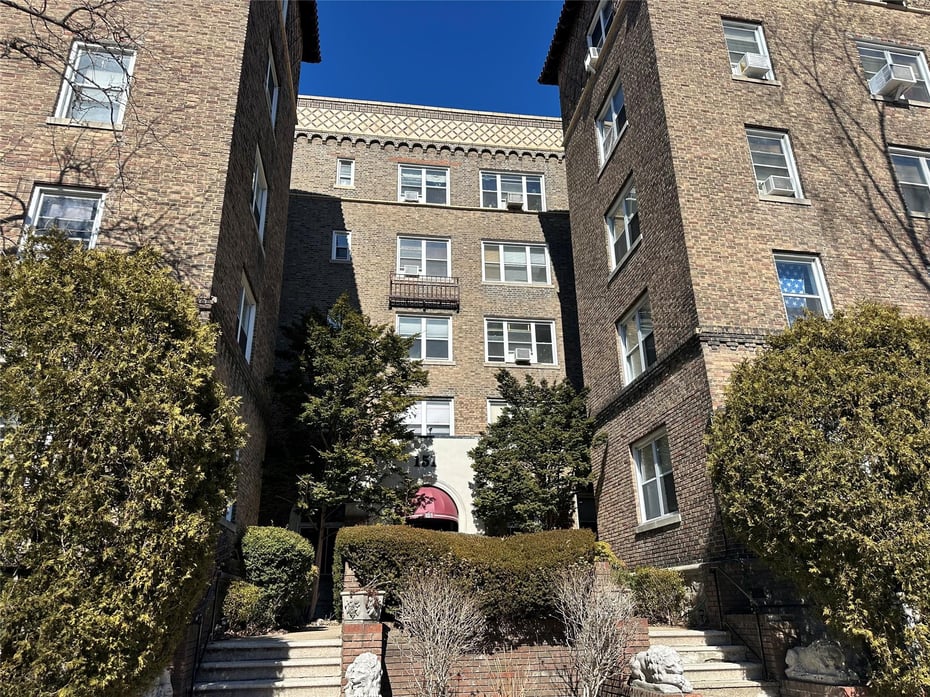 151 E Prospect Avenue  #5 D Photo 2