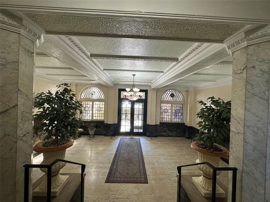 151 E Prospect Avenue  #5 D Photo 19