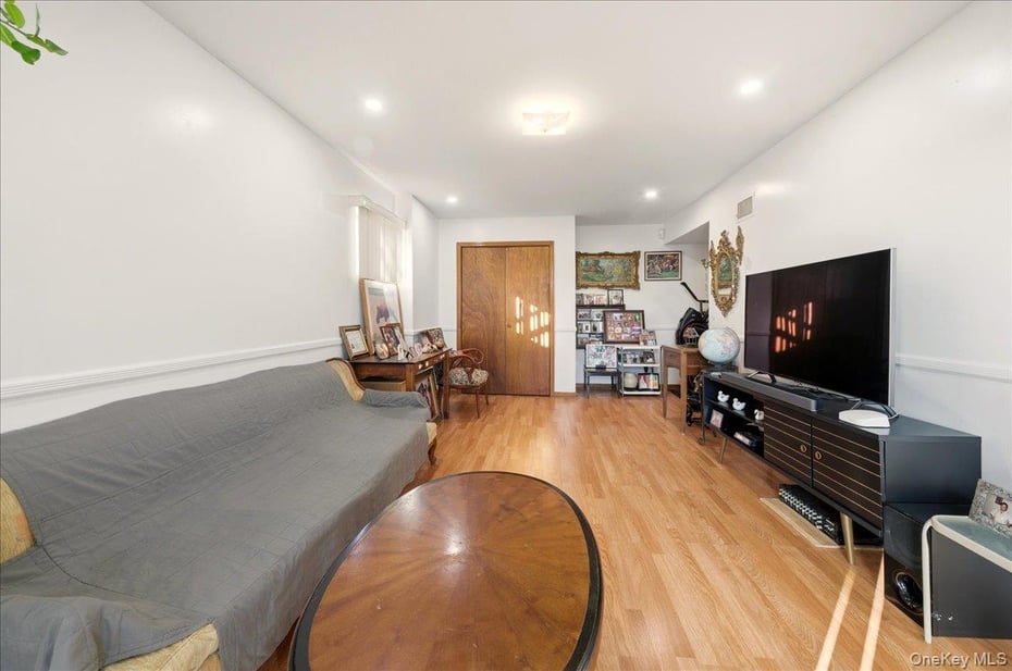 65 Skymeadow Place Photo 17