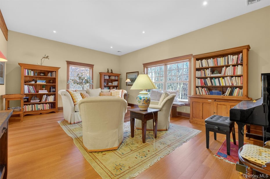 1-3 Saddle Brook Rd Photo 17