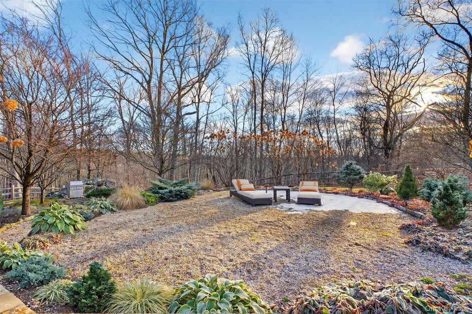 1-3 Saddle Brook Rd Photo 38