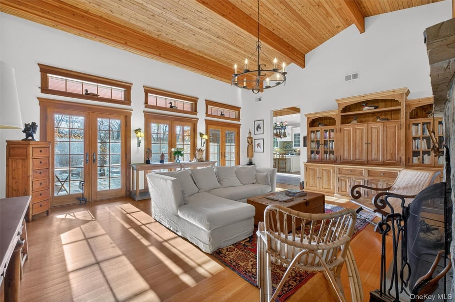 1-3 Saddle Brook Rd Photo 8