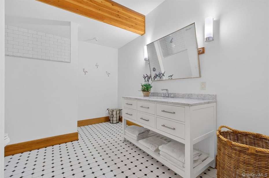 1-3 Saddle Brook Rd Photo 33