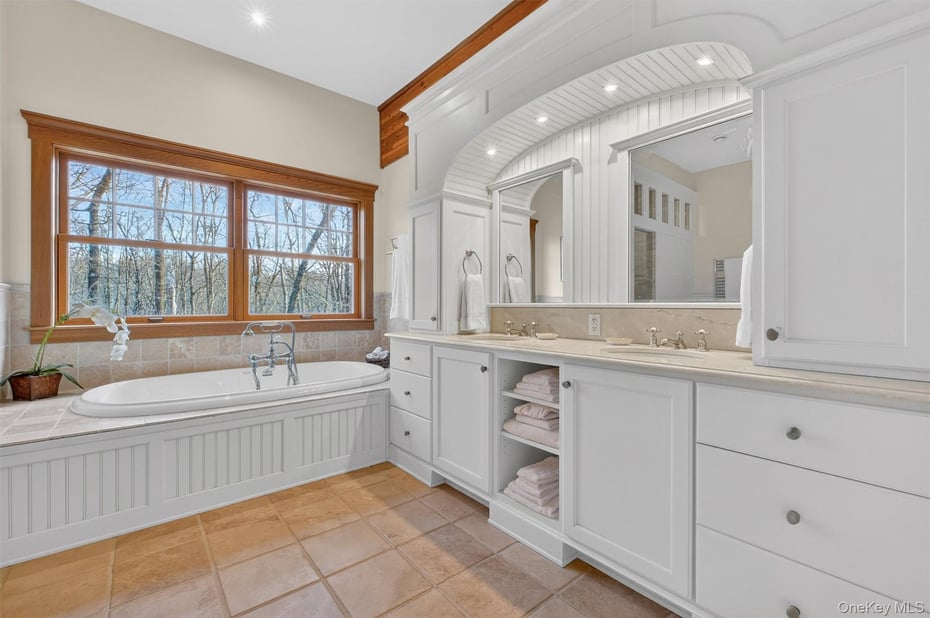 1-3 Saddle Brook Rd Photo 21