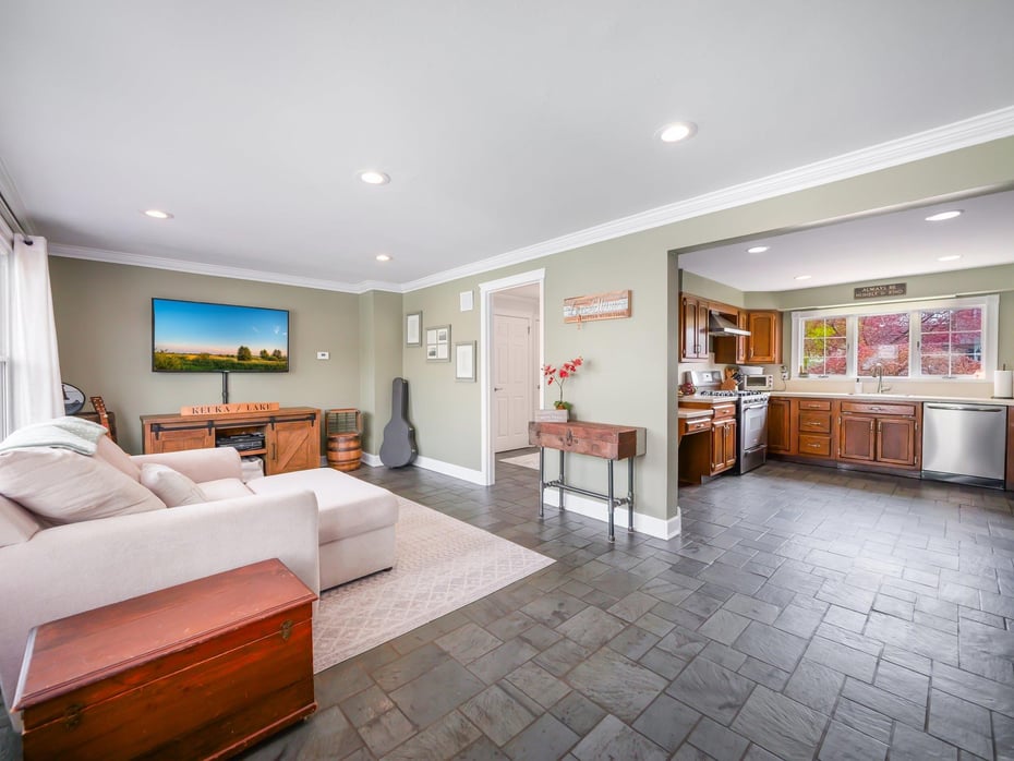 10 Dutch Hollow Drive Photo 9